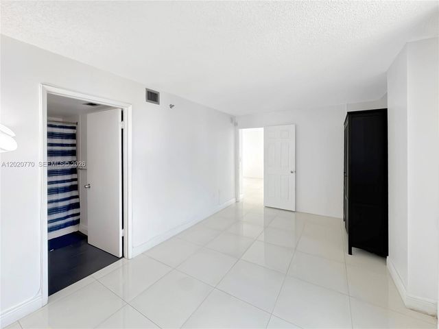 850 N Miami Ave W-1903, Miami, FL 33136