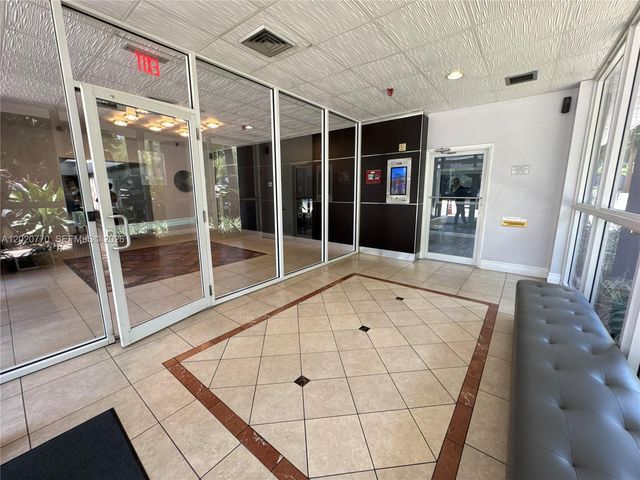 850 N Miami Ave W-1903, Miami, FL 33136