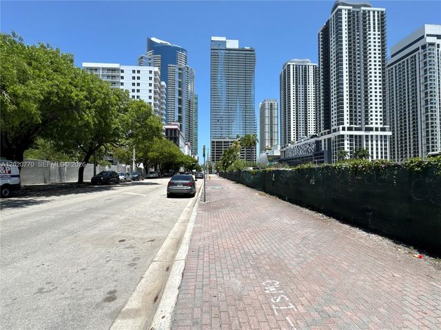 850 N Miami Ave W-1903, Miami, FL 33136