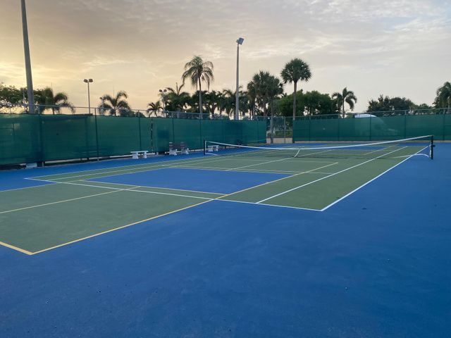 806 Sky Pine Way G3, Greenacres, FL 33415