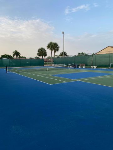 806 Sky Pine Way G3, Greenacres, FL 33415