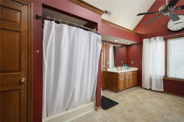 12308 E 63rd Terrace, Kansas City, MO 64133