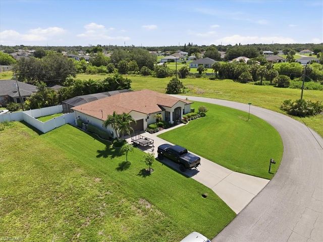 2107 NE 19th PL, Cape Coral, FL 33909