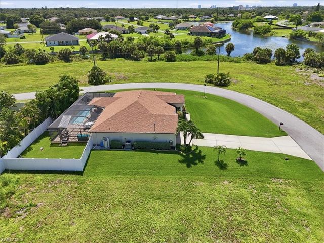 2107 NE 19th PL, Cape Coral, FL 33909