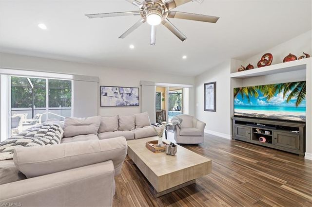 2107 NE 19th PL, Cape Coral, FL 33909