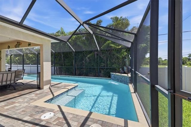 2107 NE 19th PL, Cape Coral, FL 33909