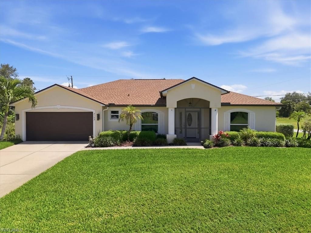 2107 NE 19th PL, Cape Coral, FL 33909