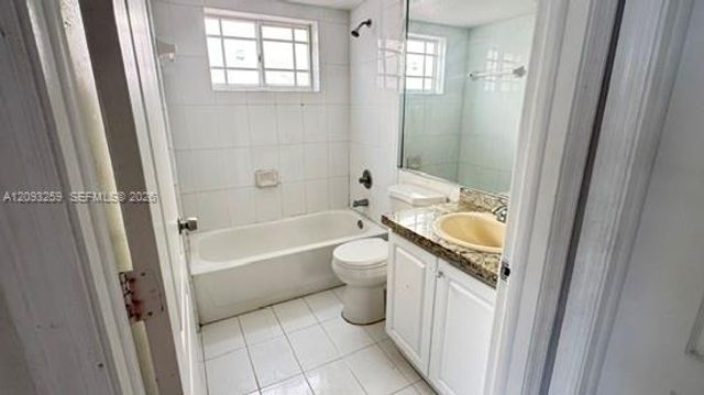 11051 W Okeechobee Road 101, Hialeah Gardens, FL 33018