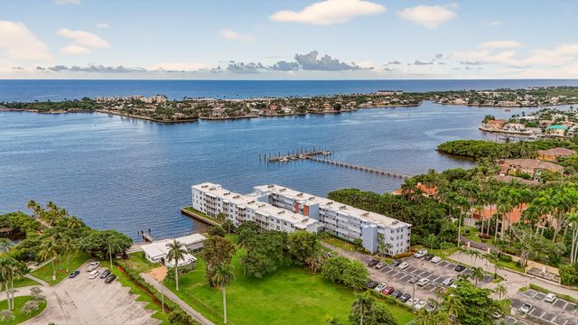 1820 New Palm Way 306, Boynton Beach, FL 33435