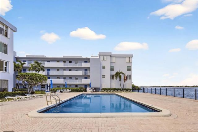 1820 New Palm Way 306, Boynton Beach, FL 33435