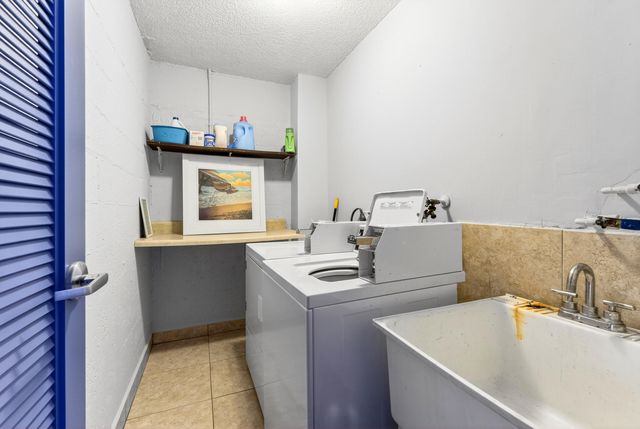 1820 New Palm Way 306, Boynton Beach, FL 33435