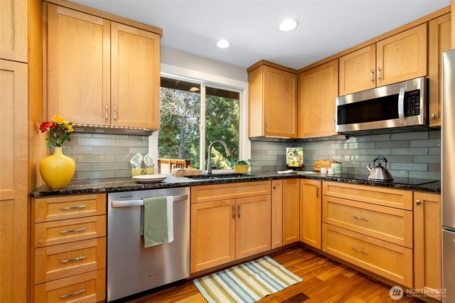 601 220th Street SW, Bothell, WA 98021