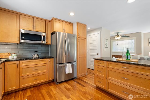 601 220th Street SW, Bothell, WA 98021