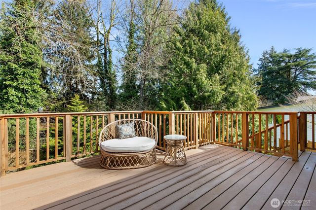 601 220th Street SW, Bothell, WA 98021
