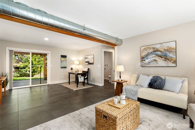 601 220th Street SW, Bothell, WA 98021