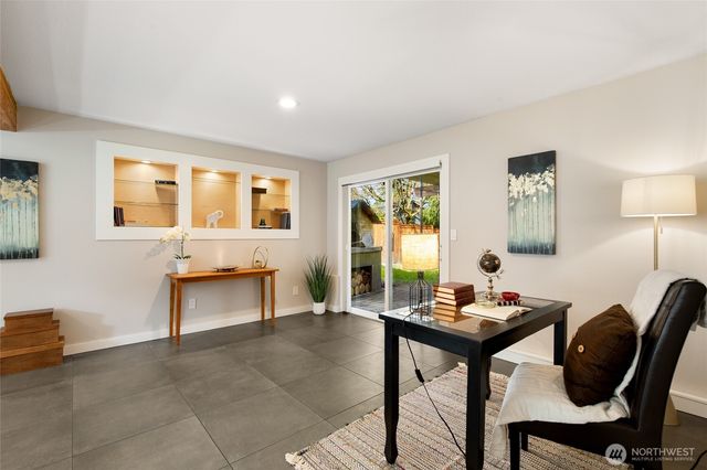 601 220th Street SW, Bothell, WA 98021