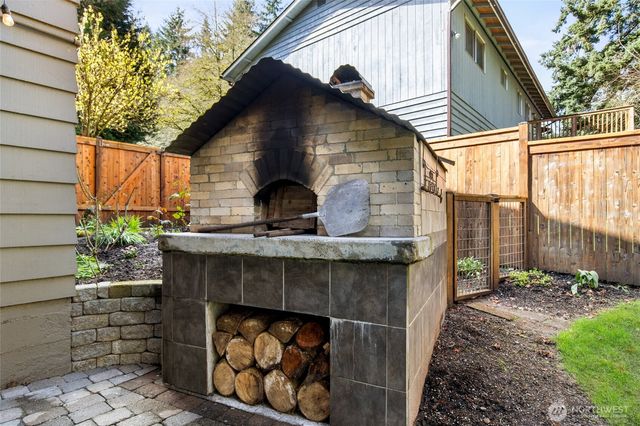 601 220th Street SW, Bothell, WA 98021