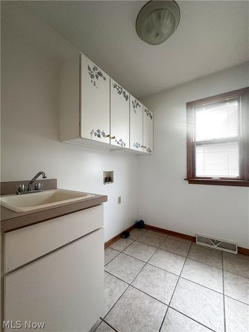 1499 Butterfield Circle, Niles, OH 44446