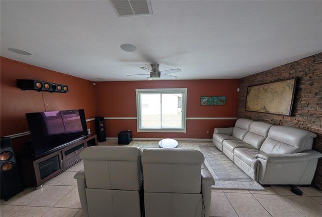 858 MENDOZA DRIVE, Kissimmee, FL 34758
