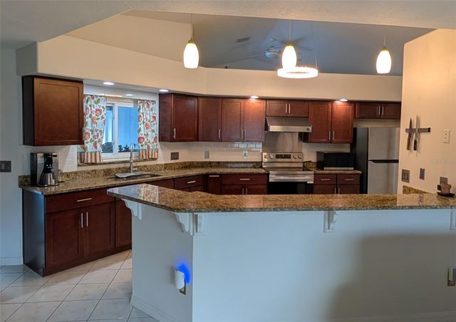 858 MENDOZA DRIVE, Kissimmee, FL 34758