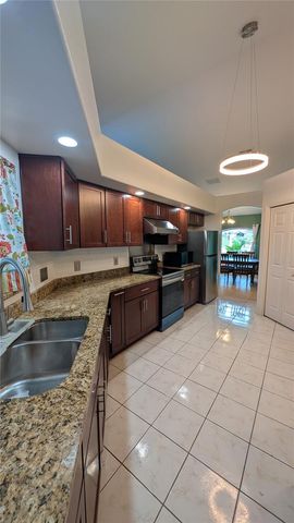 858 MENDOZA DRIVE, Kissimmee, FL 34758