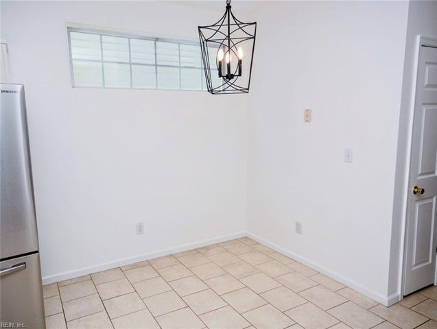 4044 River Breeze CIR, Chesapeake, VA 23321