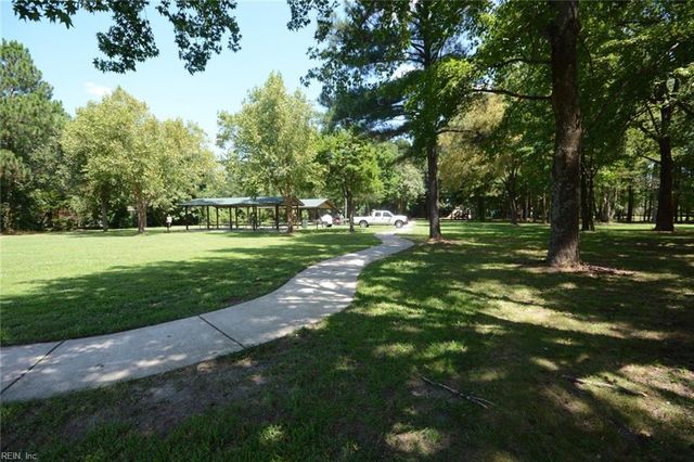 4044 River Breeze CIR, Chesapeake, VA 23321