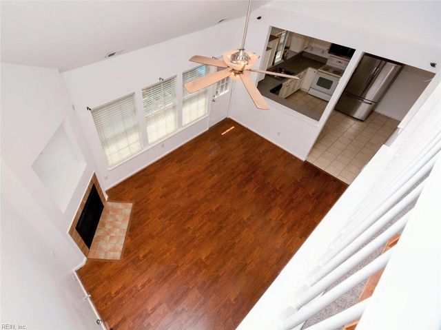 4044 River Breeze CIR, Chesapeake, VA 23321