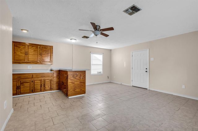 1901 Texoma Street, Baytown, TX 77520