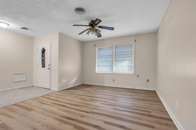 1901 Texoma Street, Baytown, TX 77520