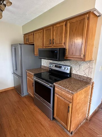 354 W Miami Street, Ellettsville, IN 47429