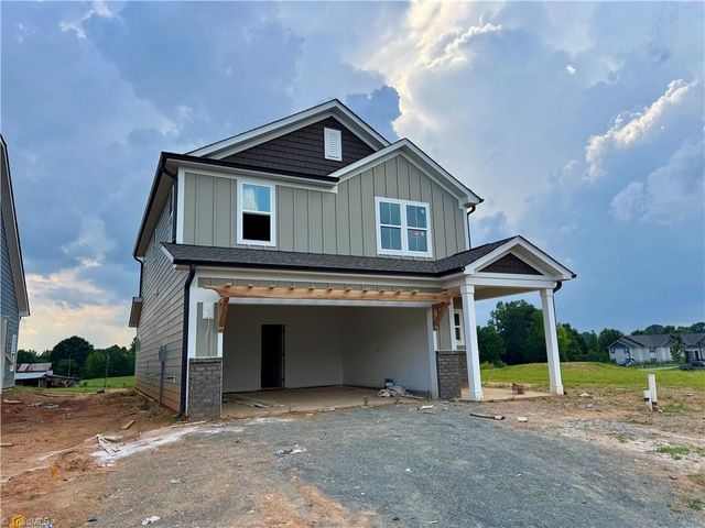1713 Creekline Drive, Kernersville, NC 27284