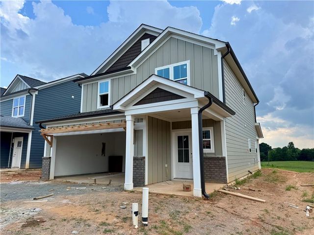 1713 Creekline Drive, Kernersville, NC 27284
