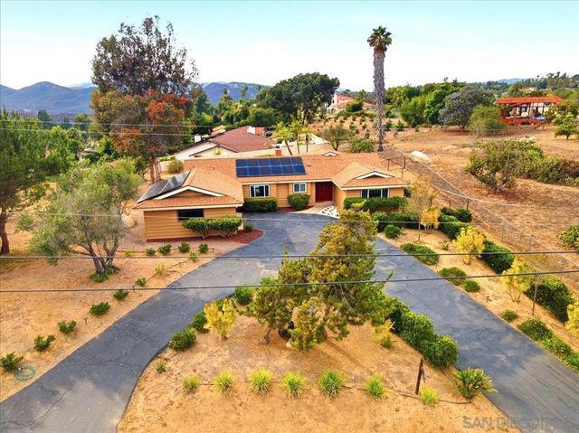 3195 Purer Rd, Escondido, CA 92029