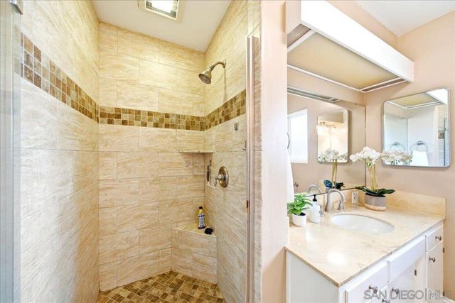 3195 Purer Rd, Escondido, CA 92029