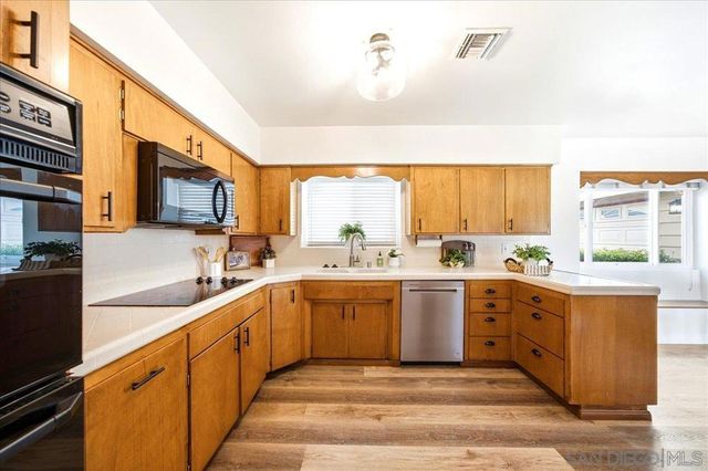 3195 Purer Rd, Escondido, CA 92029