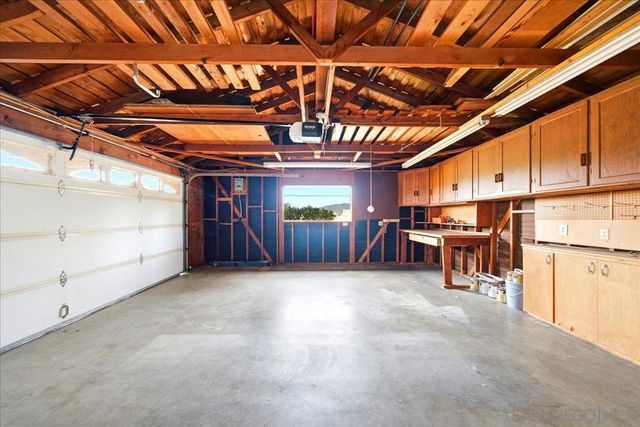 3195 Purer Rd, Escondido, CA 92029