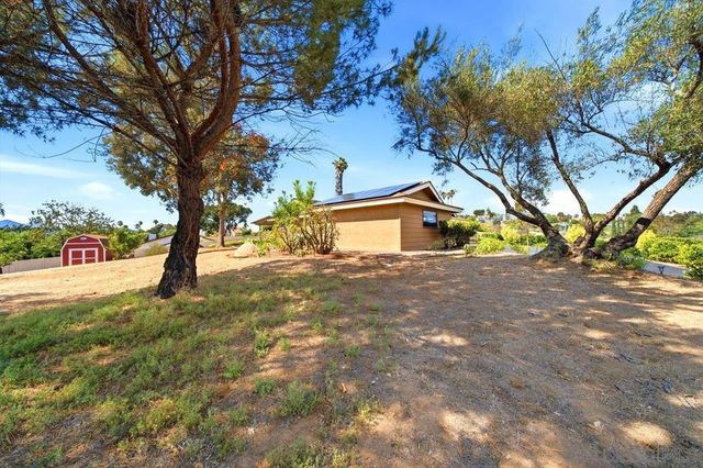 3195 Purer Rd, Escondido, CA 92029