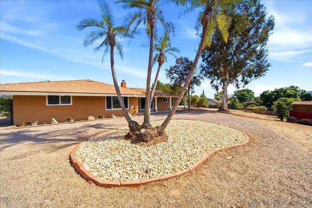 3195 Purer Rd, Escondido, CA 92029