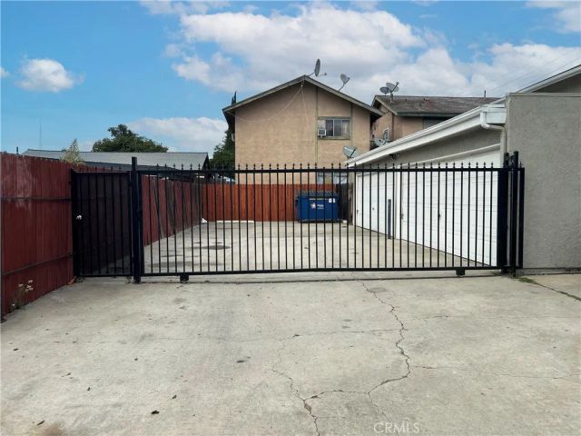 600 N Grand Avenue, Santa Ana, CA 92701