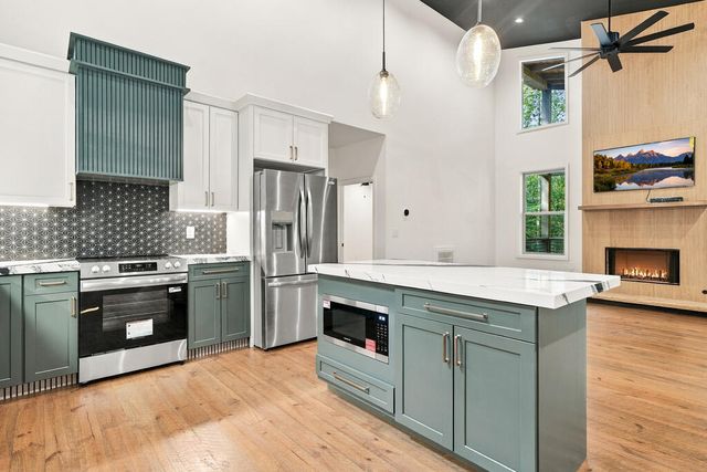 93 Elmwood Circle, Ellijay, GA 30540