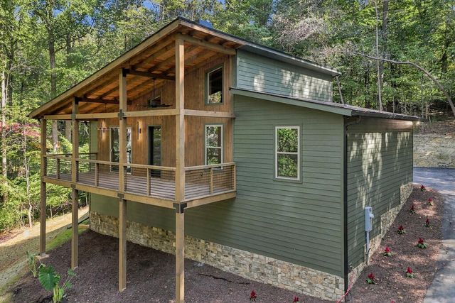 93 Elmwood Circle, Ellijay, GA 30540