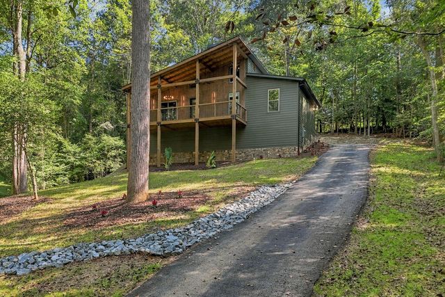 93 Elmwood Circle, Ellijay, GA 30540