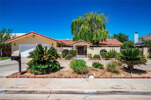 43029 Ed Halley, Lancaster, CA 93536