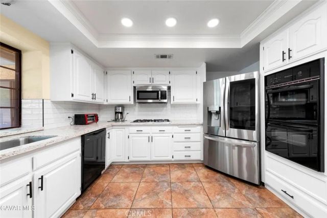 43029 Ed Halley, Lancaster, CA 93536