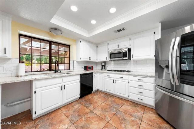 43029 Ed Halley, Lancaster, CA 93536