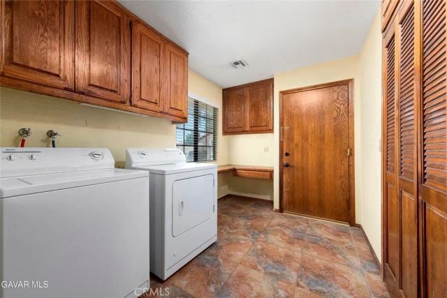 43029 Ed Halley, Lancaster, CA 93536