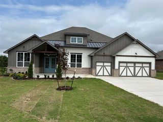 10165 NW 100th Street, Yukon, OK 73099