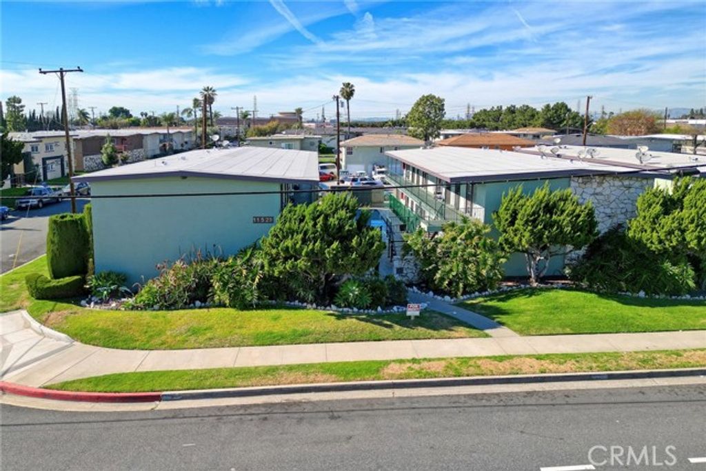 11523 Old River School Road, Downey, CA 90241