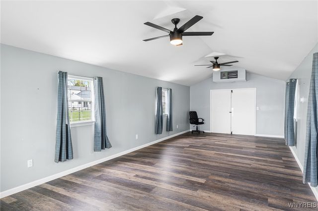 7211 Buffalo Avenue, Niagara Falls, NY 14304